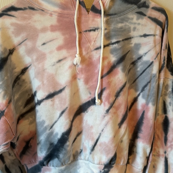 Aero Woman’s cropped hoodie large - Picture 2 of 3